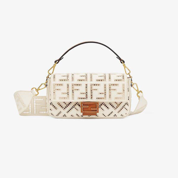 バゲット キャンバス バッグ 刺繍 偽物 8BR600AF2VF1DST